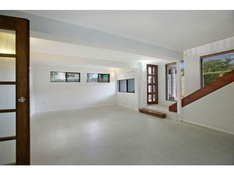 35 Wondall Rd, Wynnum West QLD 4178