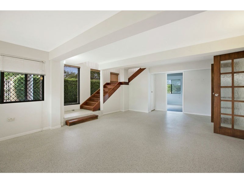 35 Wondall Rd, Wynnum West QLD 4178