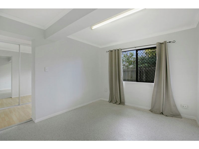 35 Wondall Rd, Wynnum West QLD 4178