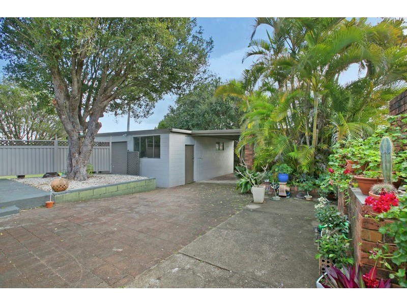 35 Wondall Rd, Wynnum West QLD 4178