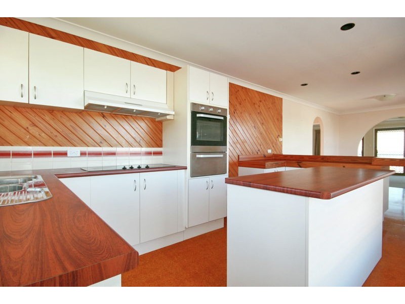 16 Kingsley Terrace, Wynnum QLD 4178