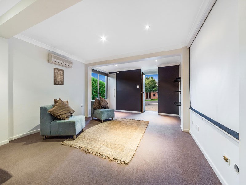 18 Glenpatrick Street, Manly West QLD 4179