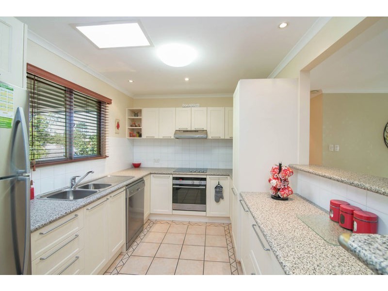 95 Minto Crescent, Arana Hills QLD 4054