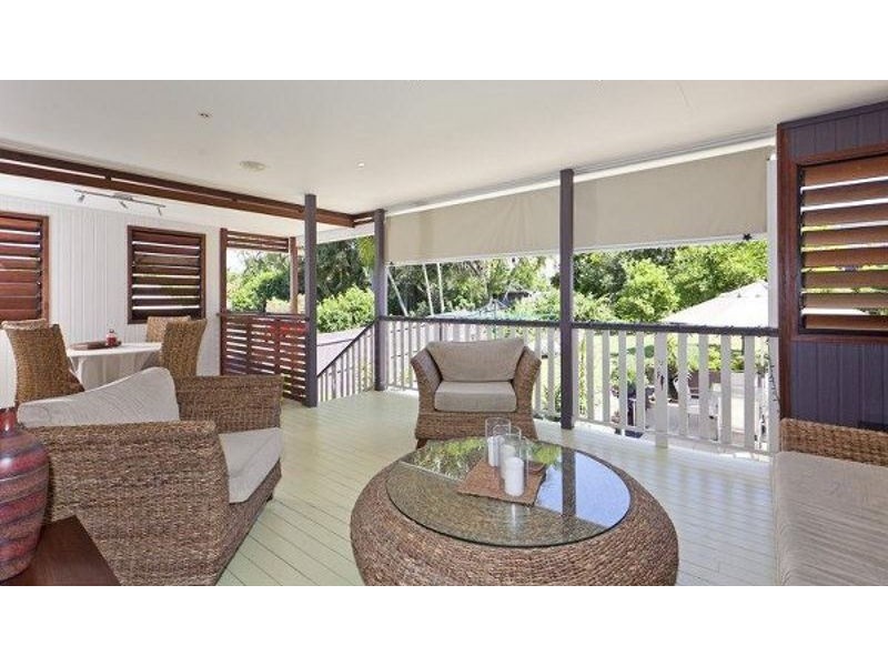 98 Boxgrove Ave, Wynnum QLD 4178