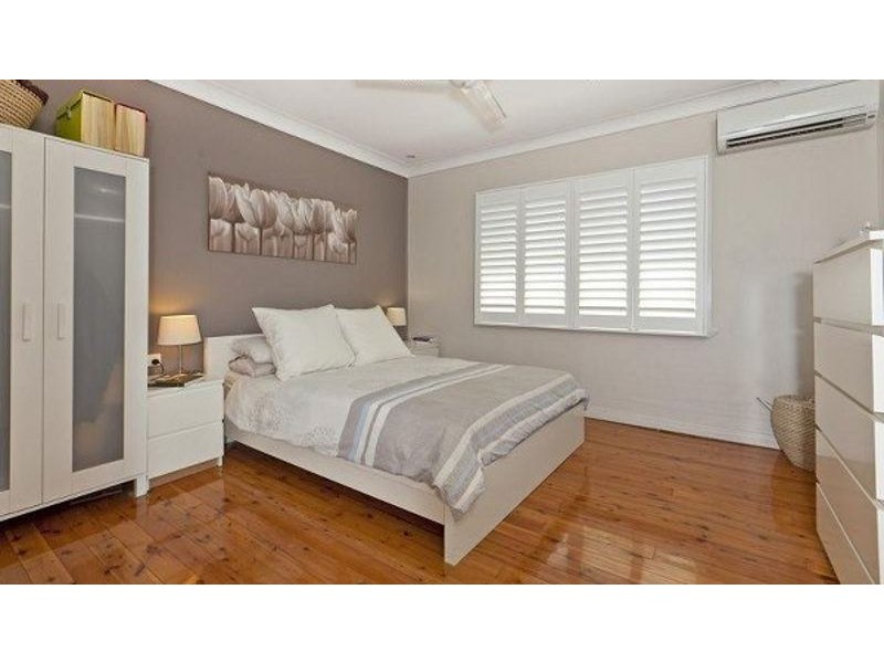 98 Boxgrove Ave, Wynnum QLD 4178