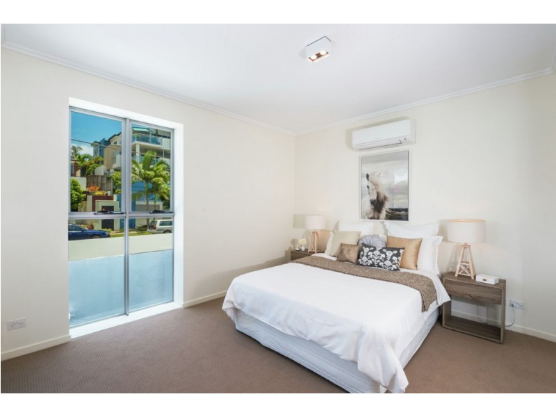 4 83 Akonna St, Wynnum QLD 4178