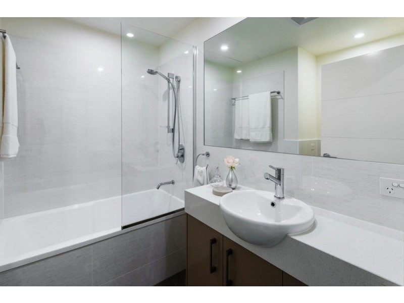 4 83 Akonna St, Wynnum QLD 4178