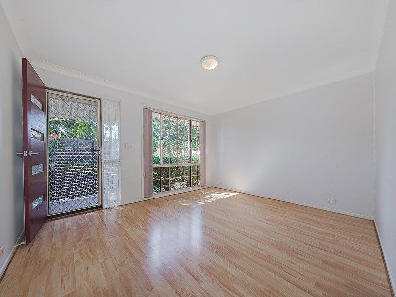 1 Mitchell Place, Belmont QLD 4153