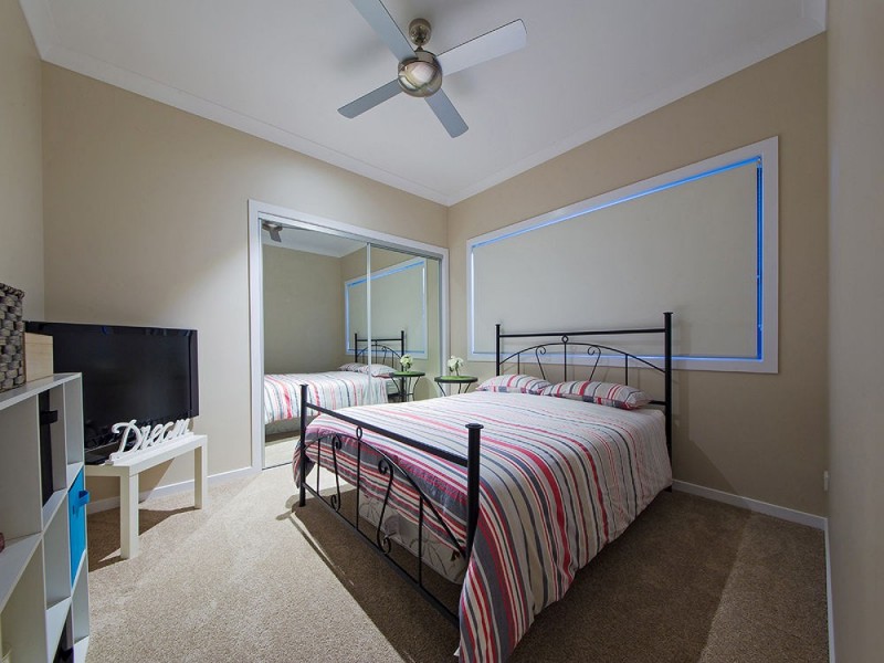3 Lydia Pl, Wakerley QLD 4154