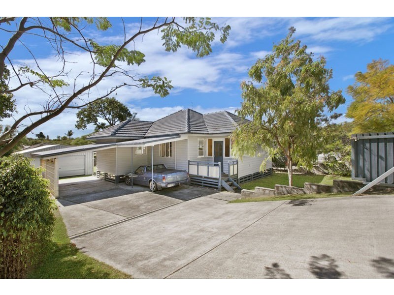 325 Preston Rd, Wynnum West QLD 4178