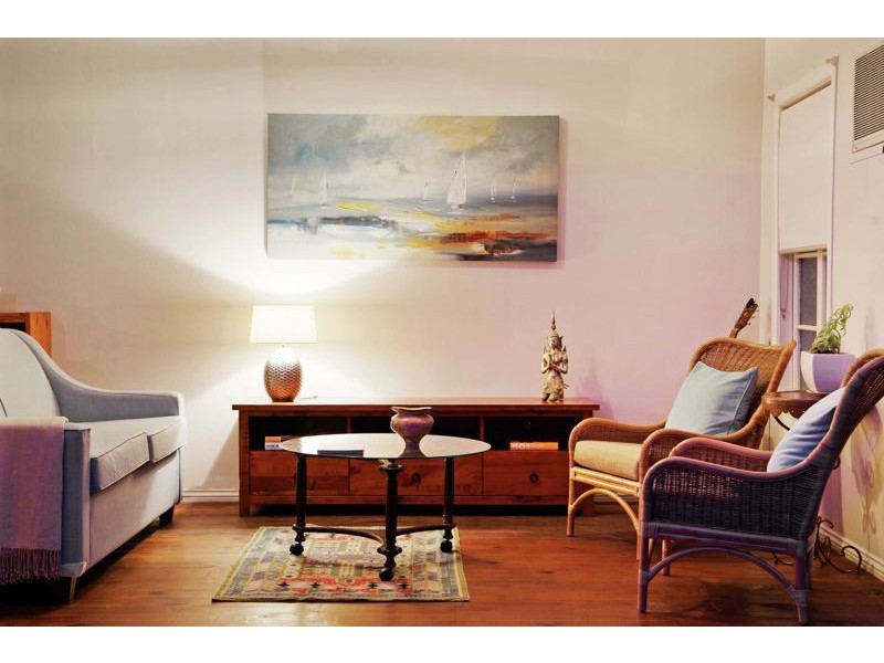 64 Cobar Street, Lota QLD 4179