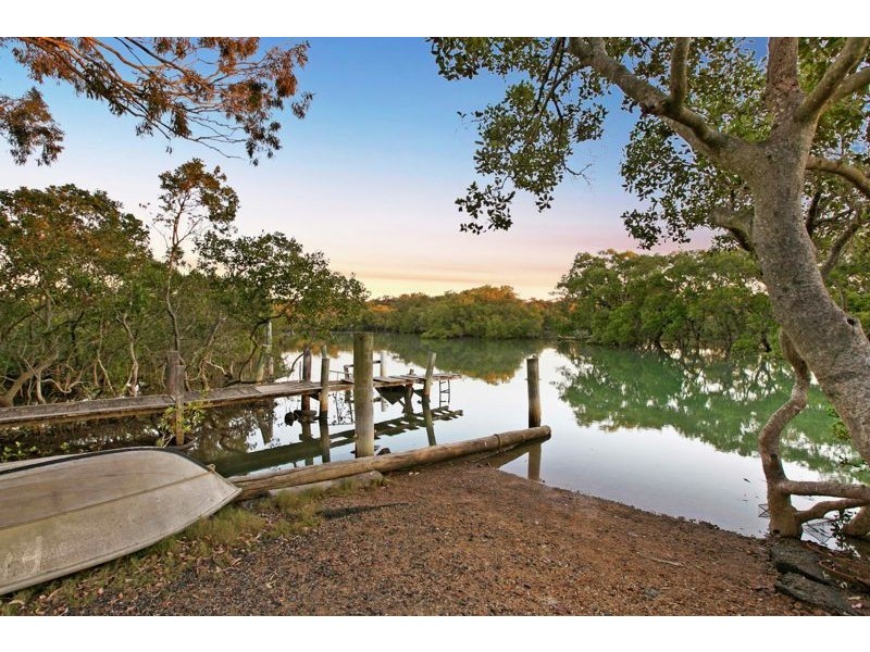 64 Cobar Street, Lota QLD 4179