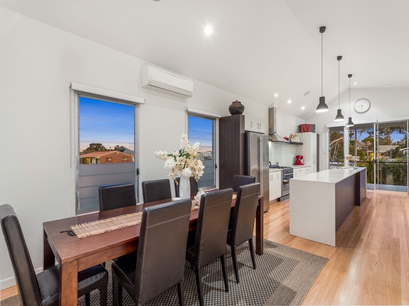 813 Esplanade, Lota QLD 4179