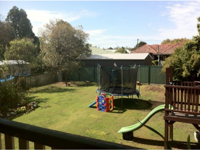 84 Drayton Tce, Wynnum QLD 4178