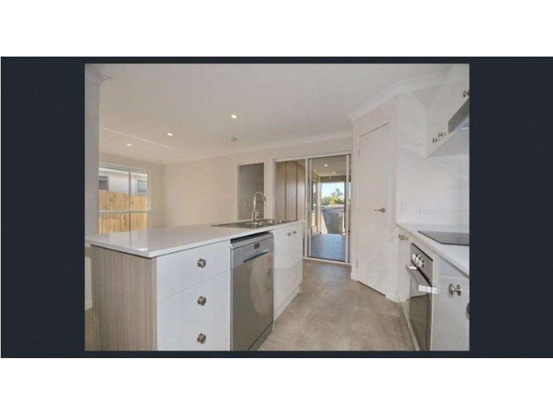 17 Sunflower St, Wynnum QLD 4178