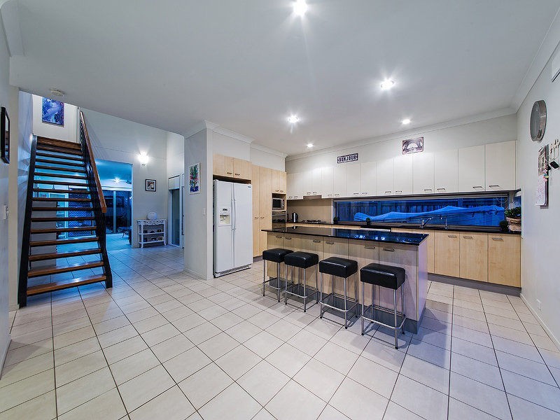 48 Yarra Road, Wakerley QLD 4154