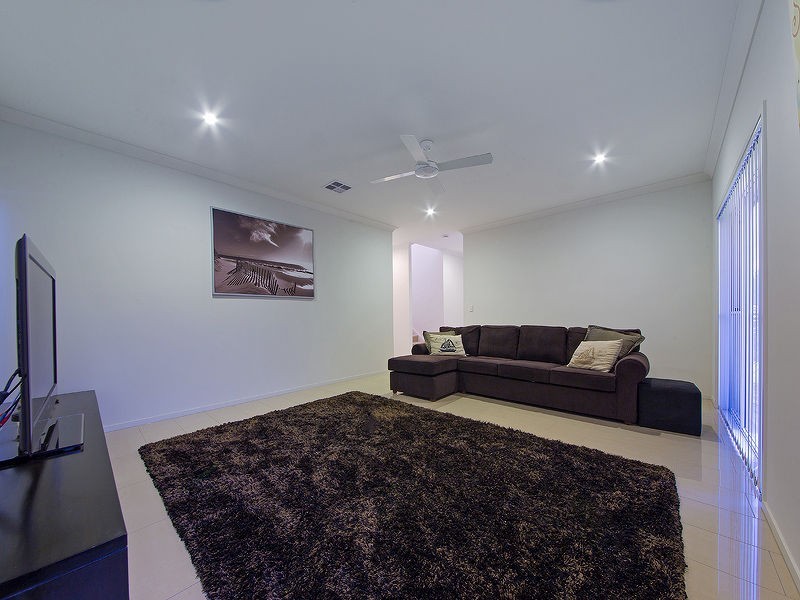 46 Margaret St, Wakerley QLD 4154