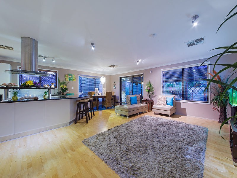 33 Chateau Street, Thornlands QLD 4164