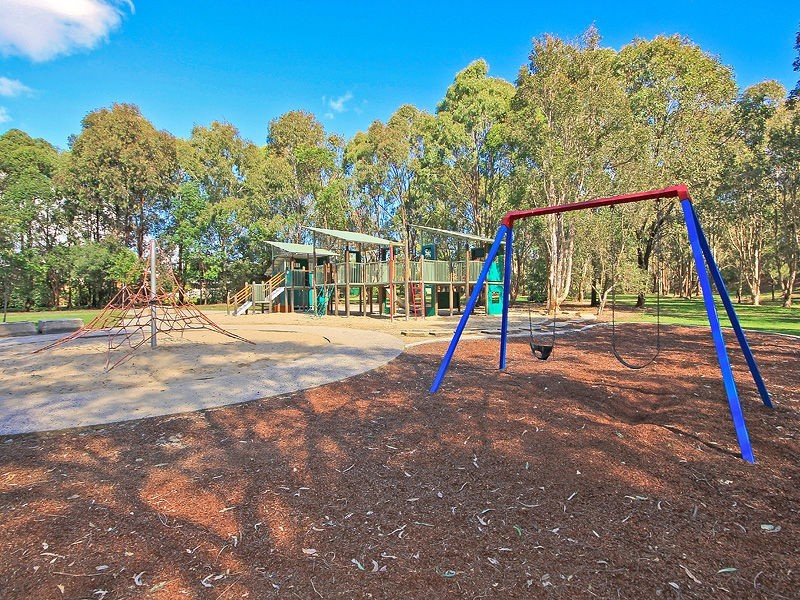 33 Chateau Street, Thornlands QLD 4164