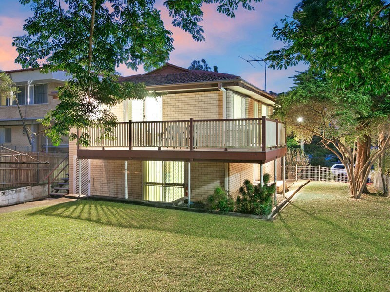 44 Cabanda Street, Wynnum West QLD 4178