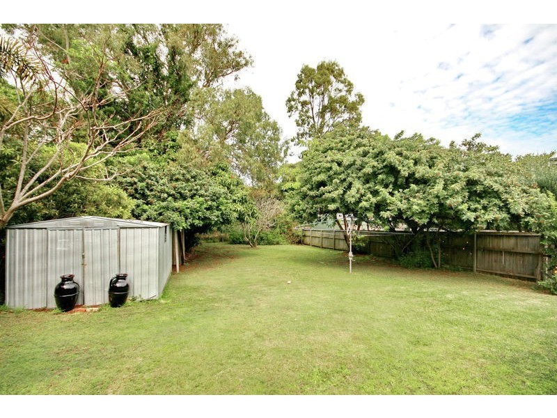 22 Muriel Avenue, Manly West QLD 4179