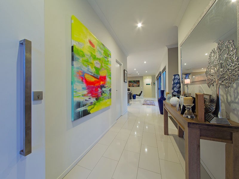 60 Brook St, Wakerley QLD 4154