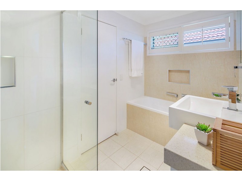 17 Cloverbrook Place, Carina QLD 4152