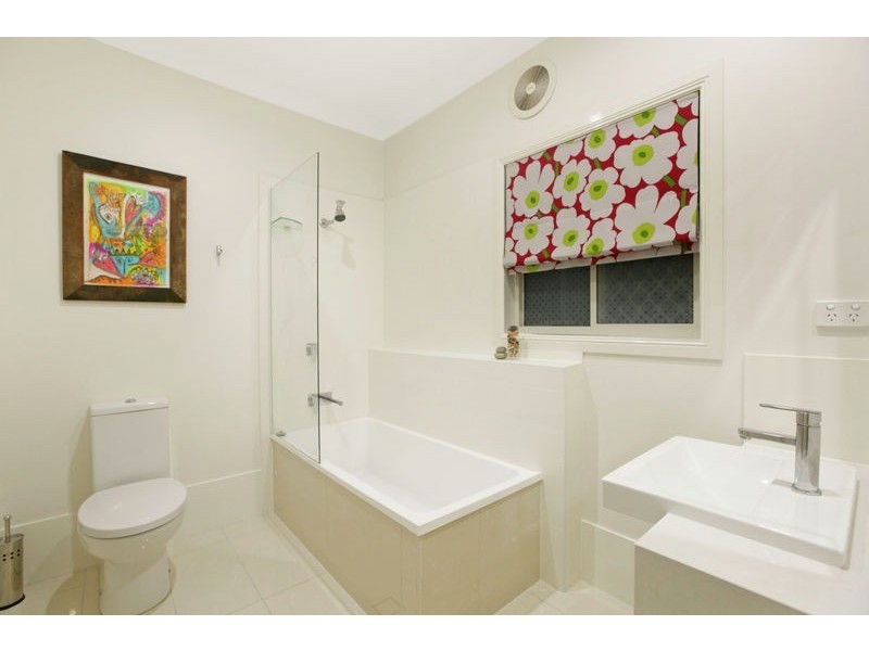 49 Picton Pde, Wynnum QLD 4178