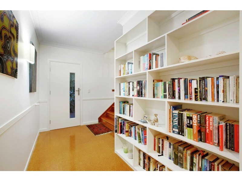 49 Picton Pde, Wynnum QLD 4178