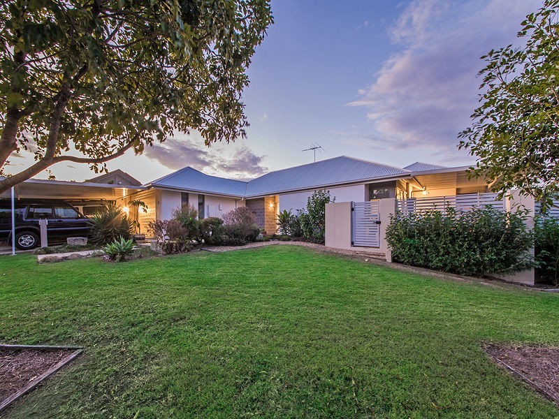 8 Franklin St, Wakerley QLD 4154