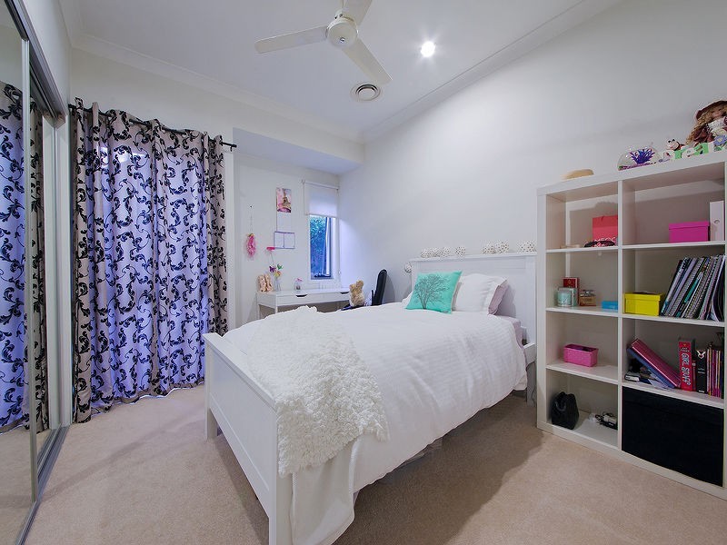 8 Franklin St, Wakerley QLD 4154