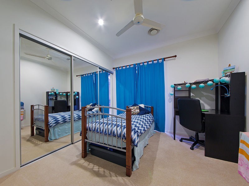 8 Franklin St, Wakerley QLD 4154