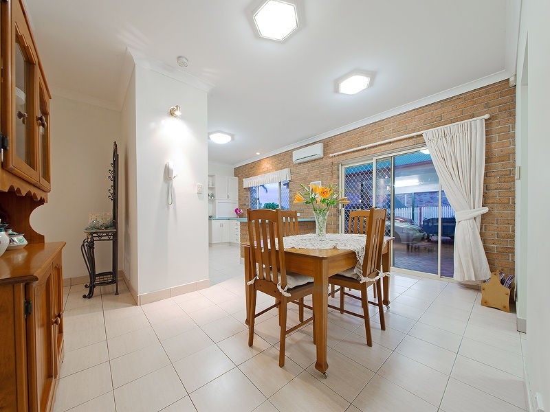 2 Iona Close, Belmont QLD 4153