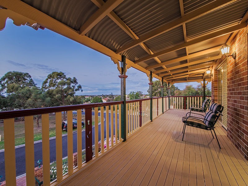 2 Iona Close, Belmont QLD 4153