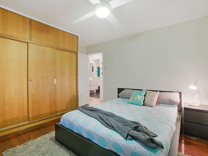 4 Meron Street, Wynnum West QLD 4178