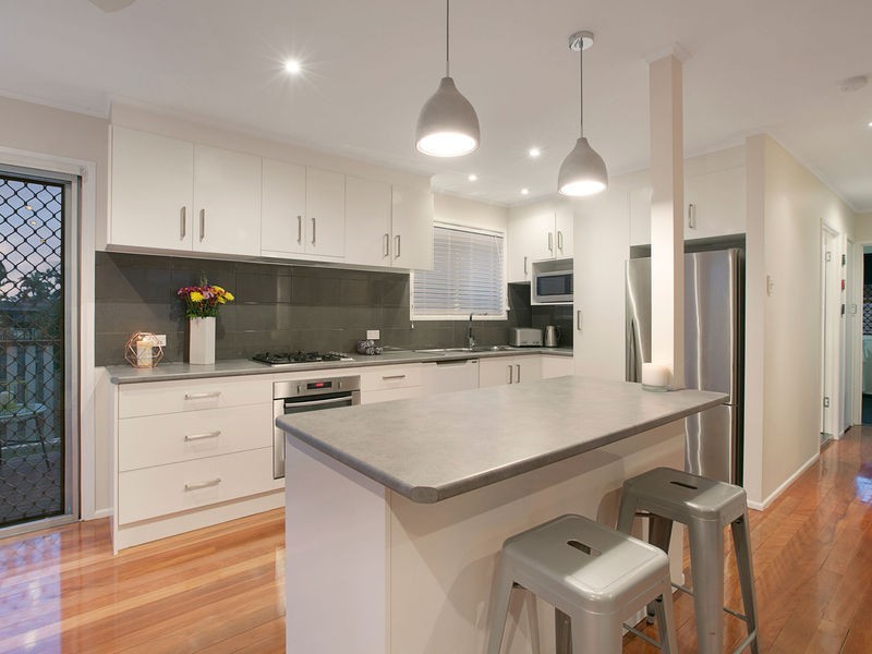 4 Meron Street, Wynnum West QLD 4178