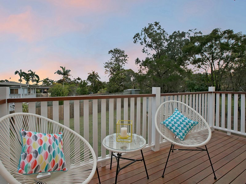 4 Meron Street, Wynnum West QLD 4178