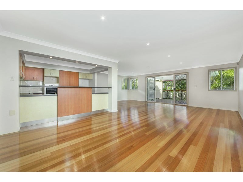 76 BOSWELL TERRACE, Manly QLD 4179
