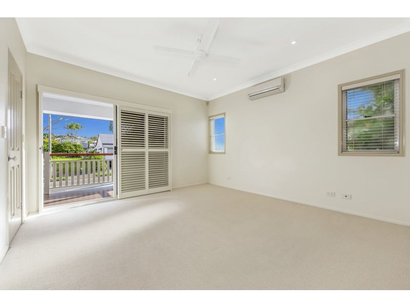 76 BOSWELL TERRACE, Manly QLD 4179