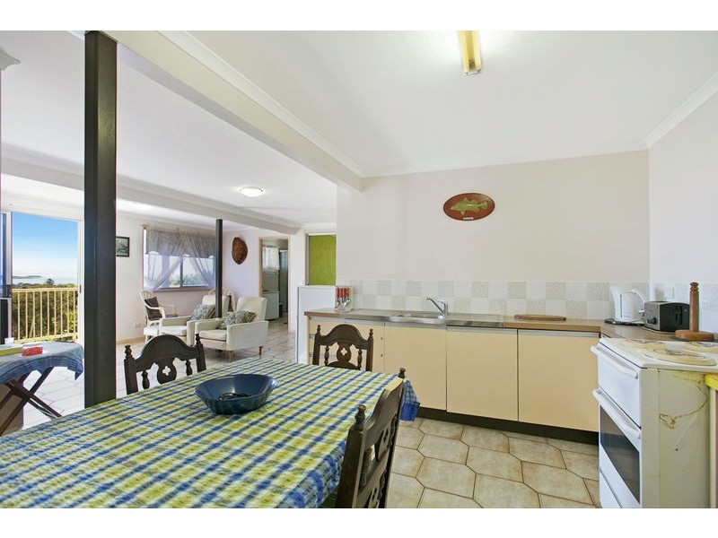43 Rainbow Crescent, Dunwich QLD 4183