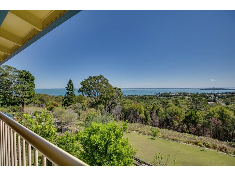 43 Rainbow Crescent, Dunwich QLD 4183