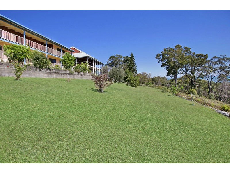 43 Rainbow Crescent, Dunwich QLD 4183