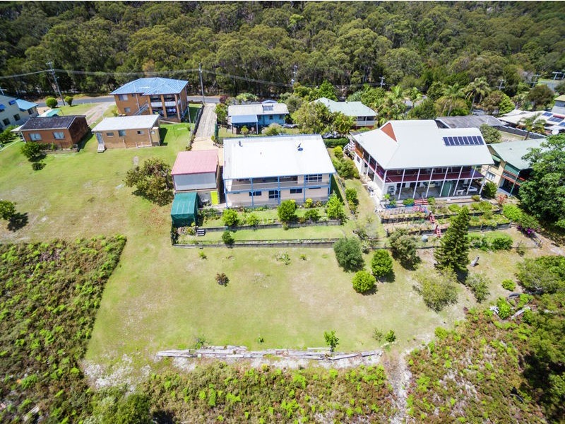43 Rainbow Crescent, Dunwich QLD 4183