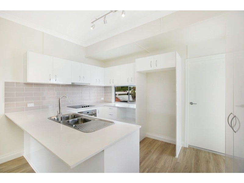 161 Wynnum North Rd, Wynnum QLD 4178