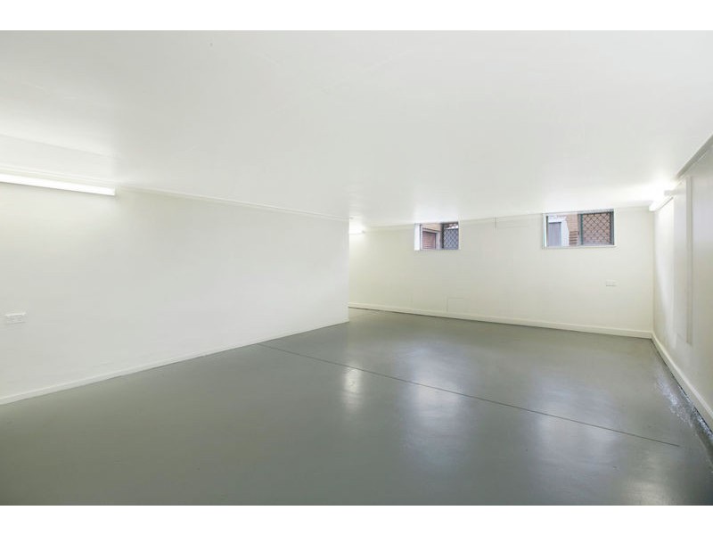 161 Wynnum North Rd, Wynnum QLD 4178