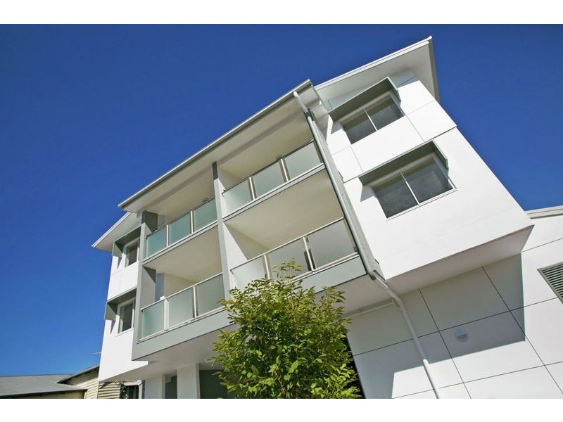 3/34 Emsworth St, Wynnum QLD 4178