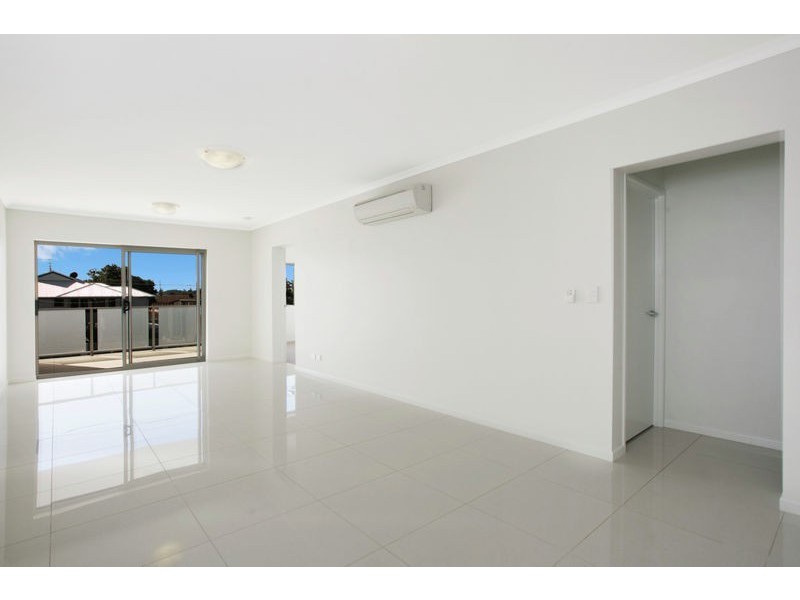 3/34 Emsworth St, Wynnum QLD 4178