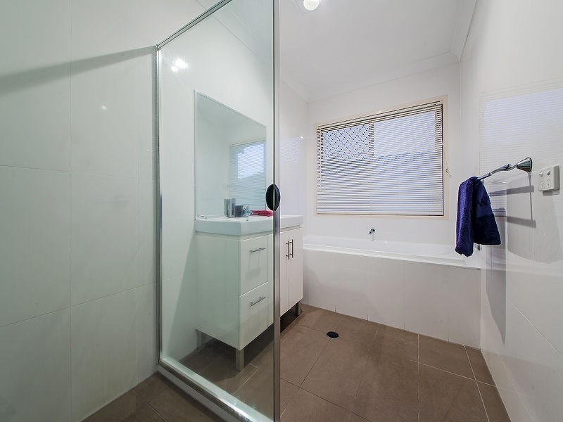 55 Williams Street, Wakerley QLD 4154