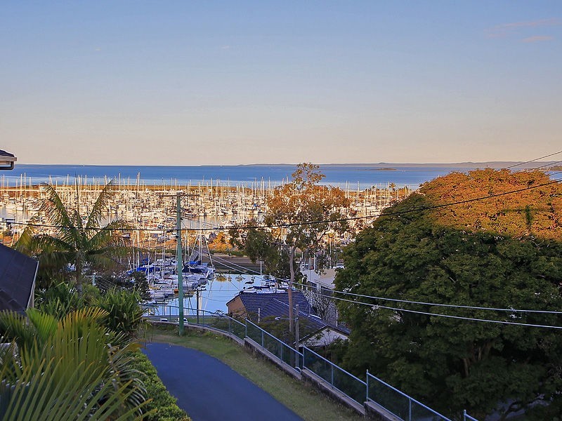 4/48 Oceana Tce, Manly QLD 4179