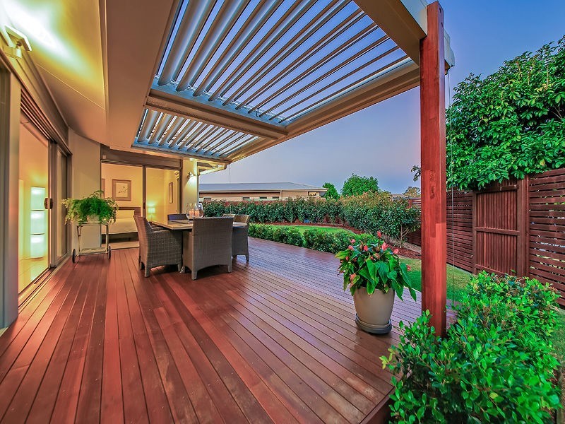 4 Thomson Place, Wakerley QLD 4154